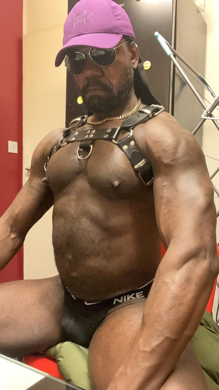 Black mature kinky muscle: Black Hot Mature Muscle Harness &amp; Jock Flex Wank