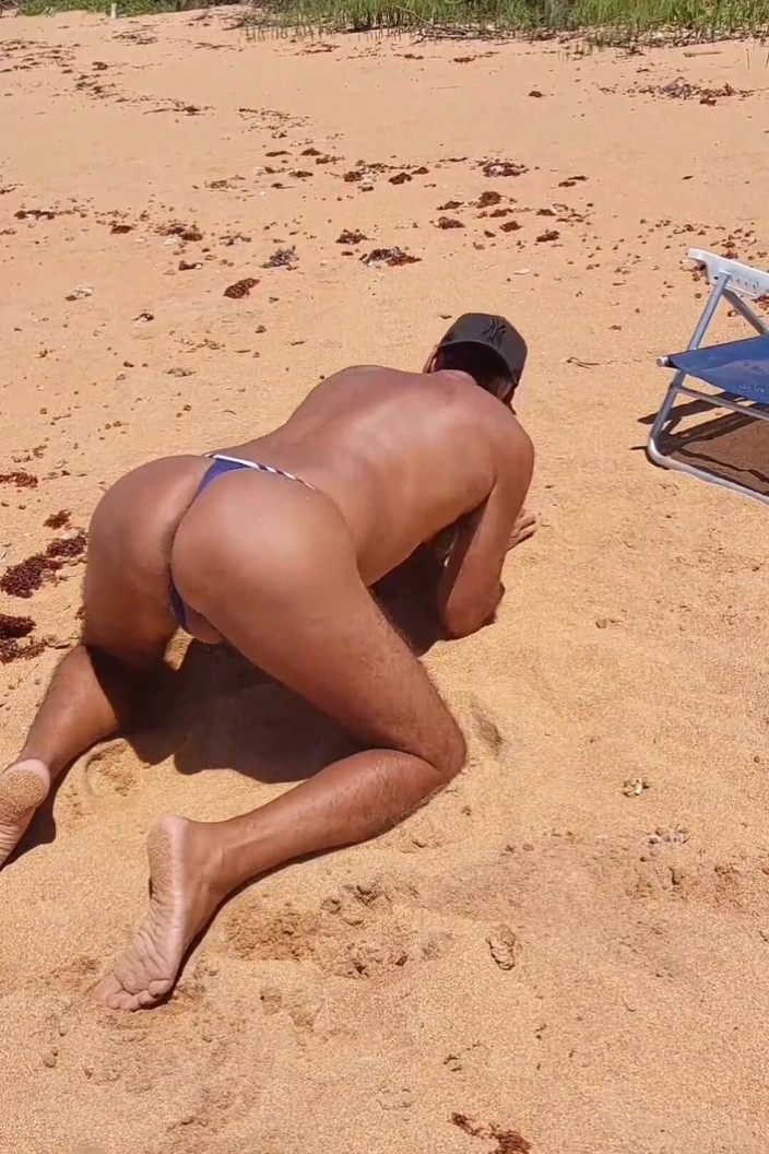 Ladysilvas: Ladysilva dalam bikini di pantai sangat nakal