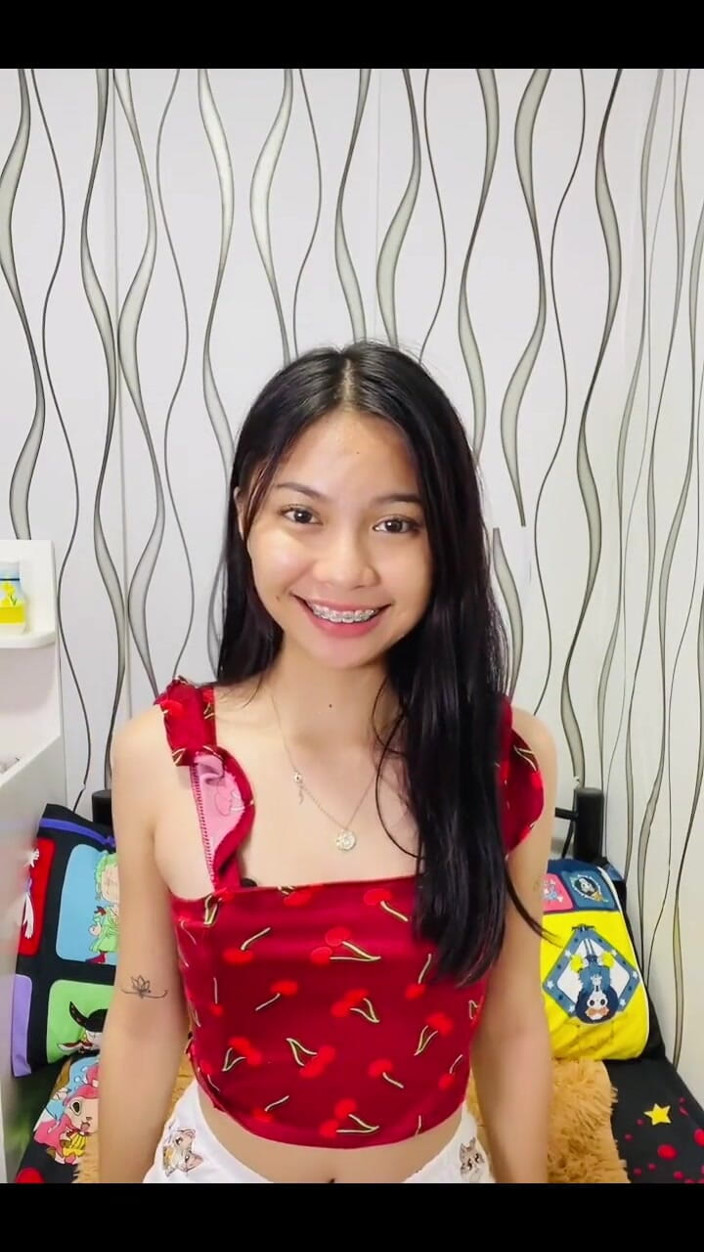 Cherrryblisss: Cute Girl