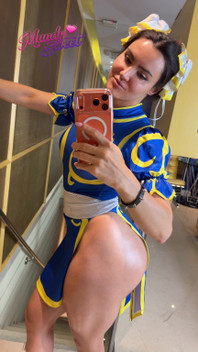Cosplay De Chun-li! Restez À L’affût Des Actualités Sur Ma Page!