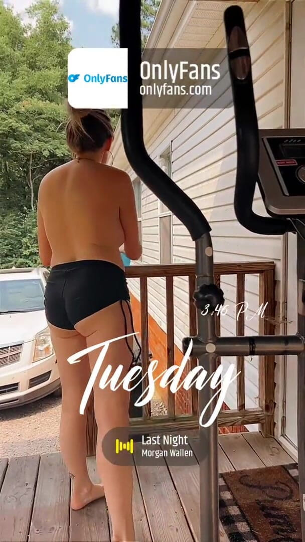 Sarah Starr2020: Bersenang-senang di rumah. Butuh Teman Baru untuk Membantu Membuat Konten