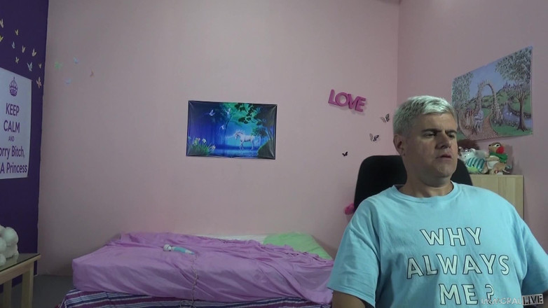 Immoral Live: ブリトニー琥珀とエマ、ポルノの2つの宝石は磨かれる