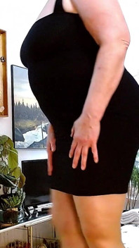 1363 Which Pantyhose Look Best This Dress?
