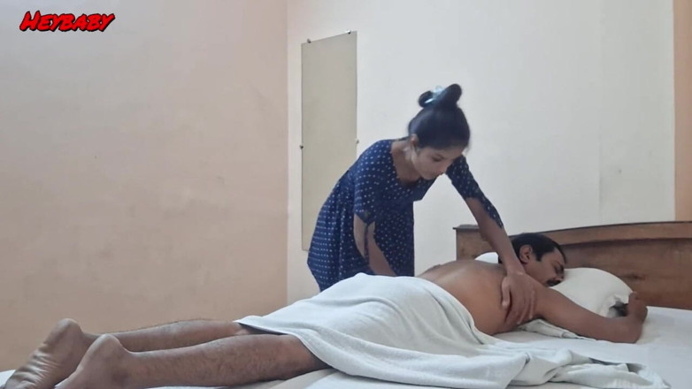 Heybaby: Desi Massage