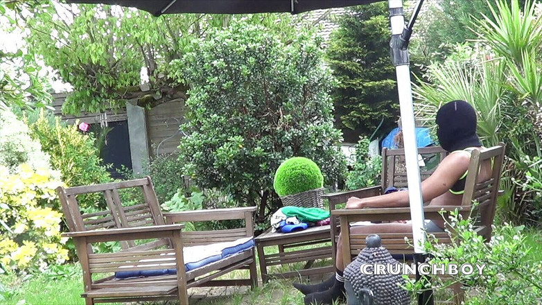 Not really gay but: Hetero futută în grădină de Jess Royan