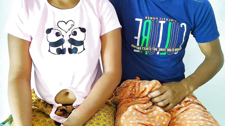 Fuckkkker: La ragazza non sposata ha visto il grande pene e...