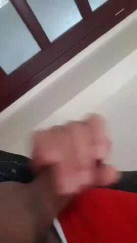Horny Inn: Turkish Stepdaddy masturbate