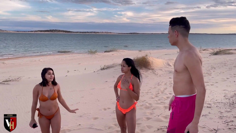 VictorHugo: Sex on the Beach with a Brunette