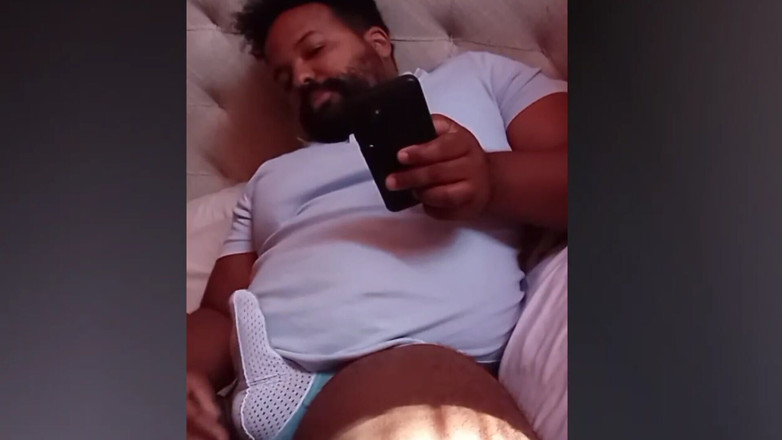 Eddie Venezuela: Stepdaddy Bear Plays with Covered Cock on Live