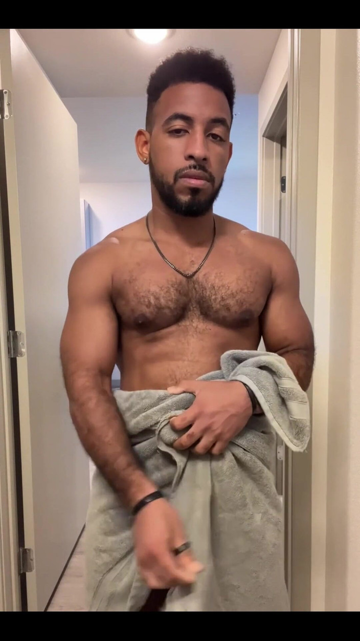 Rodrigo Amor (Gay): 在我的浴巾中的乐趣