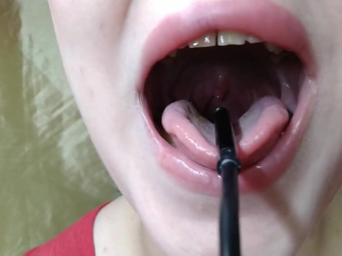LizAngel: Put it in my mouth up to the balls