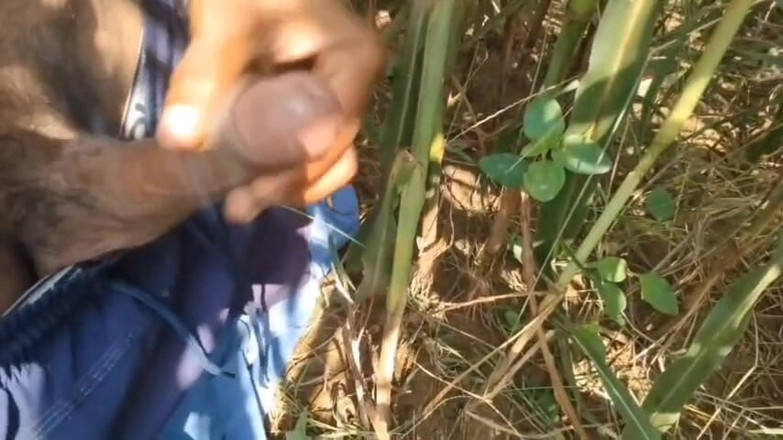 BlondeTroubleshootor: 12 éjaculations dans une vidéo dos à dos