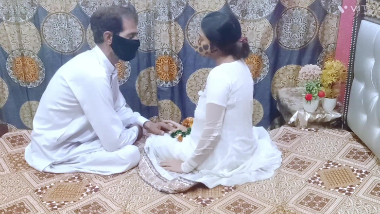 MehwishButt: India caliente chica follada duro anal en su noche de...