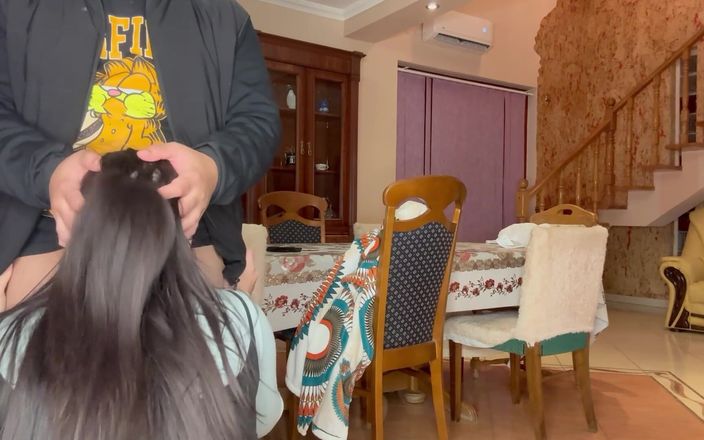 AmayaMori: Me follé a mi hermanastra en la cocina y lamí...