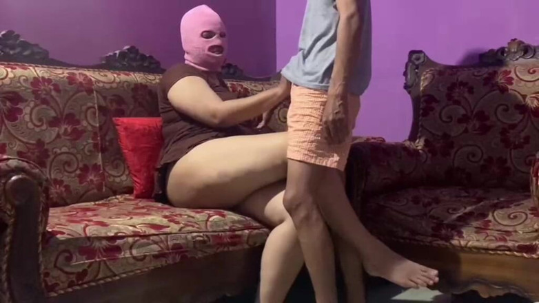 memekbinor: Real! Enjoying My Neighbor's Wife's Glory Hole