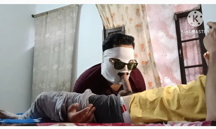 Desi__Panda: 자정에 나는 입에 사정할 때까지 내 똑바른 Freind 큰 괴물 자지를 자가격리