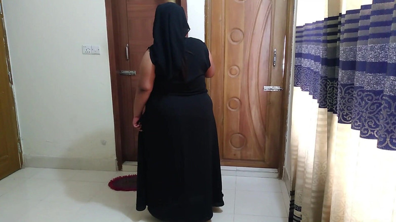 Aria Mia: Big Ass &amp; Huge Boobs Saudi Maid Fucked by Owner 18yo Son...