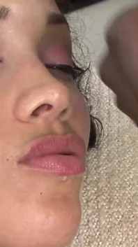 Cassidy má mezirasový anální sex s ptákem sajícím sperma