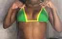 Solo Austria: Fétiche en bikini avec une fille noire