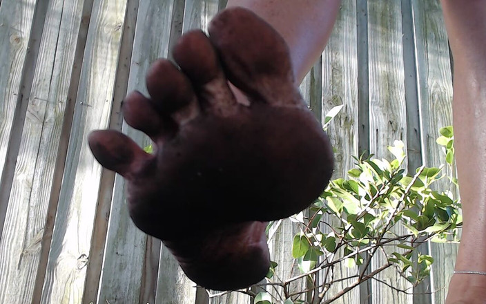 MySweetFeet4u2c: Memijak kaki saya dalam kotoran