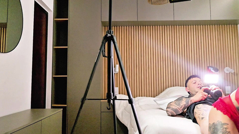 Young big apple: Saya memakai pakaian dalam seksi dan melakukan hubungan seks dengan...