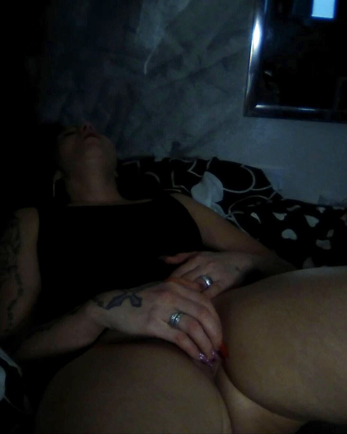 BambiAmbita: JOI 후 거대한 오르가즘을 자위하는 밤비 Ambita