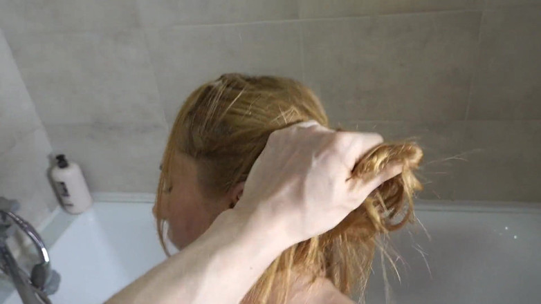 Anal Fans Couple: Met a guy in Tinder and he fucked me in...