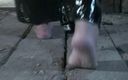 Anna Devot and Friends: Annadevot - pieds nus dans la boue