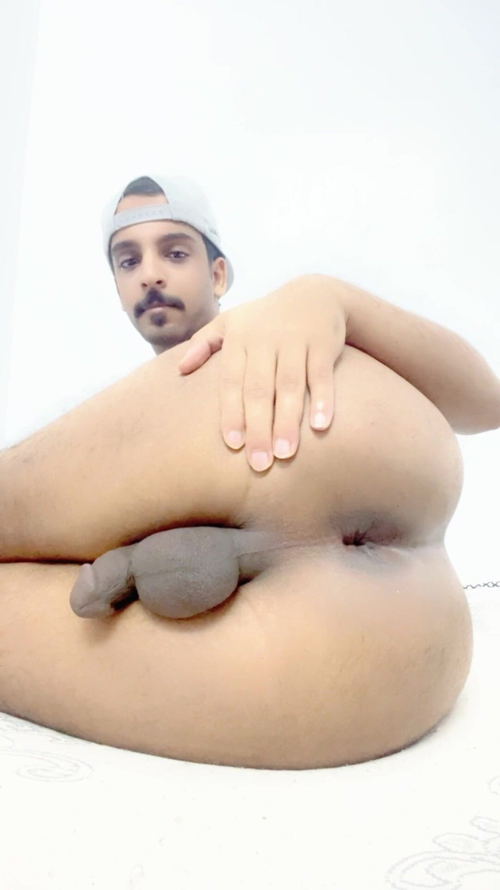 HamoDzi: Trai đồng tính đít