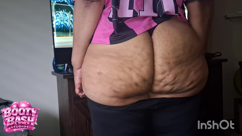 Sexpartyatl: Super Size Azz Anal Queen at It Again