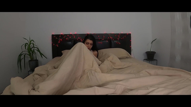 SassyTiff: Hot nice ass masturbate