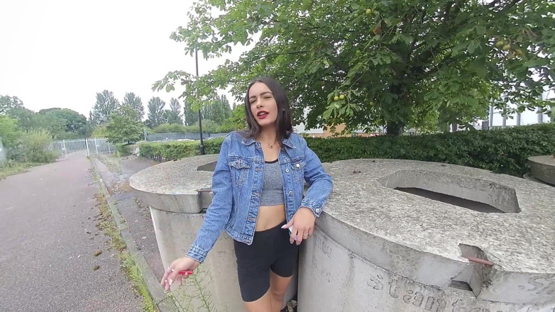 VR smokers HD-2D Videos Only: Kim Model - Wawancara