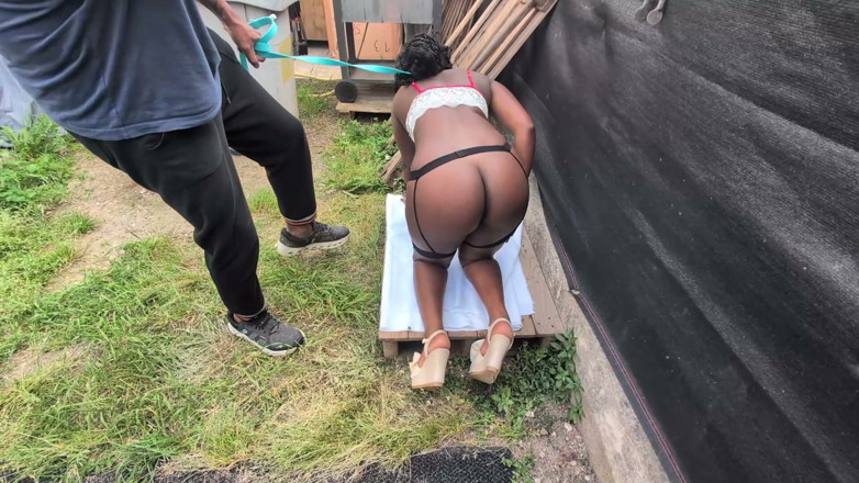 BDSM and co: Spanking and Domination for a Submissive Black Woman