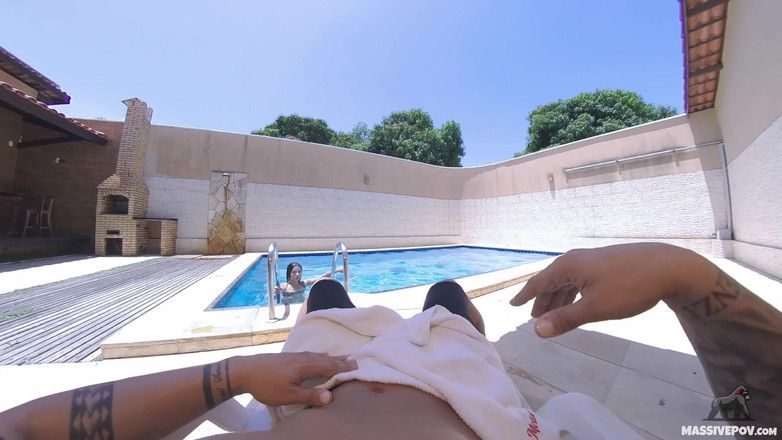 MassivePov: Kayla La Timidina