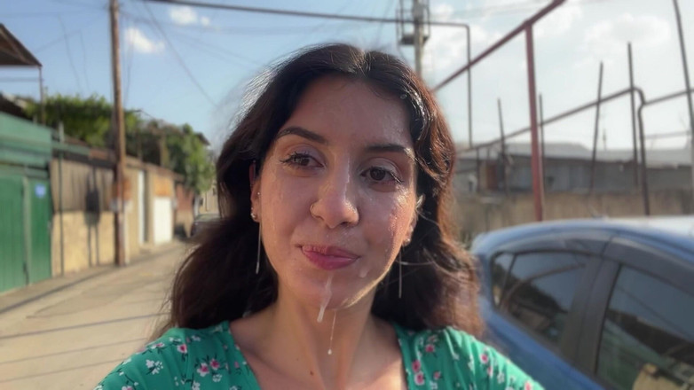 Katty West: Byslampan suger av tre kukar och får mycket sperma i...