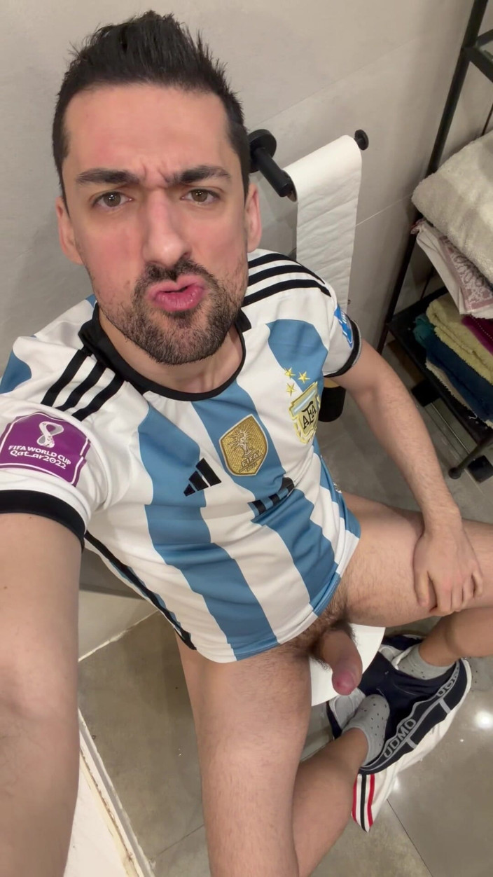 Liam Harding: Hot Stepdaddy Jerking off Showing Big Cock