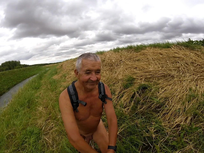 Andy: Jalan kaki 46 2025