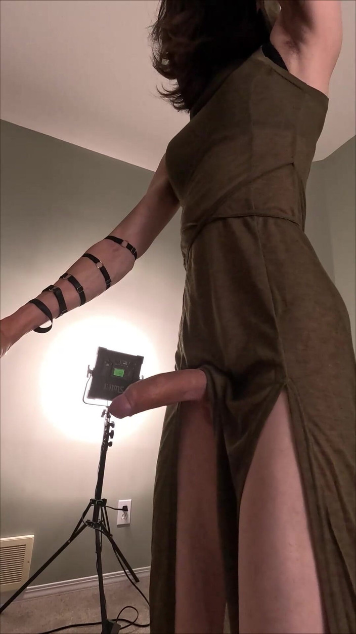 Mistress Mel: रहस्यमयी बड़ा लंड मालकिन