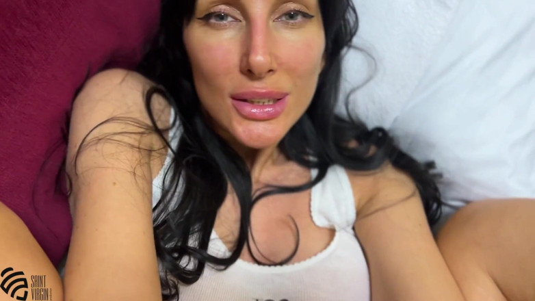 LizaVirgin: A sexy MILF was fucked on the train
