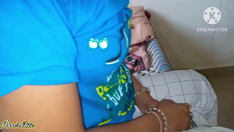 Amrita for you: Секс-відео зведеної сестри індійської дівчини дезі