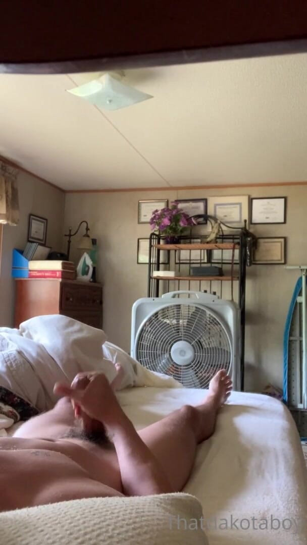 Alex wolf: Masturbándose el tiro