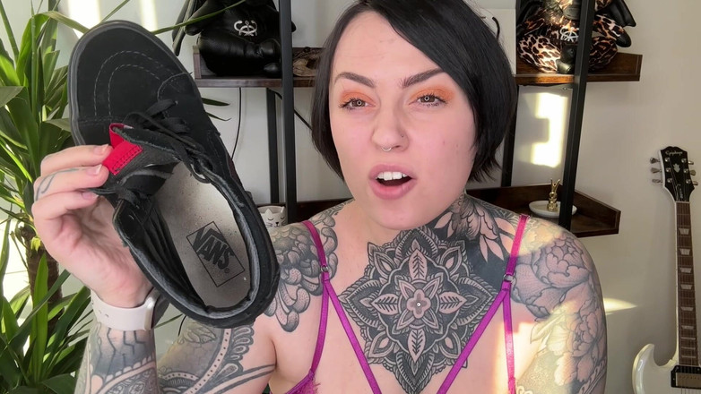 Miss Valentina: Schmutzige sohlen-demütigung