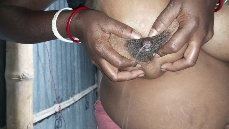 Nenika: 哺乳期德西奶操逼