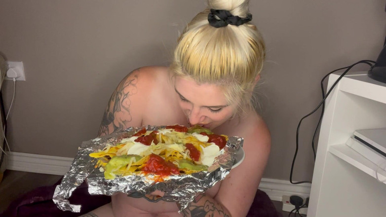 EeveeXo: Mexican Food No Hands Mukbang