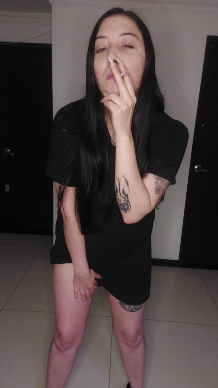 Golden domme: Fumante prostituta mp4