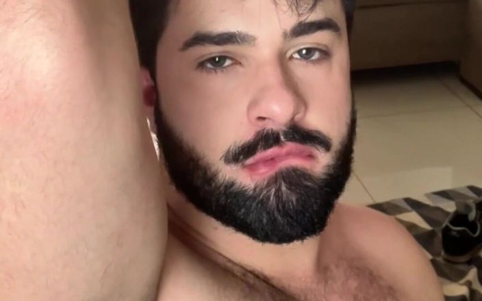 vincentandvitor: Я так хотів, щоб один з вас зараз на моєму сосці, а інший на моєму члені... Нове відео 32 хвилин у четвер!