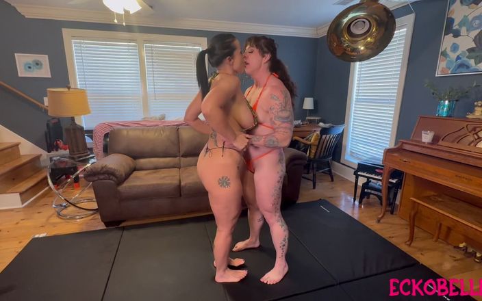 Ecko Belle: Eckobelle Vs Nadia White