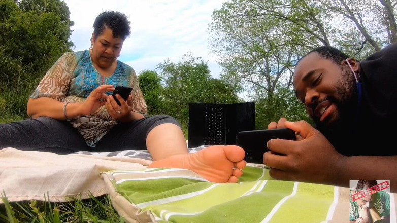 Foot Patrol: Giving Sunny12s Professional Masseuse an Overdue Foot Massage N Feet...