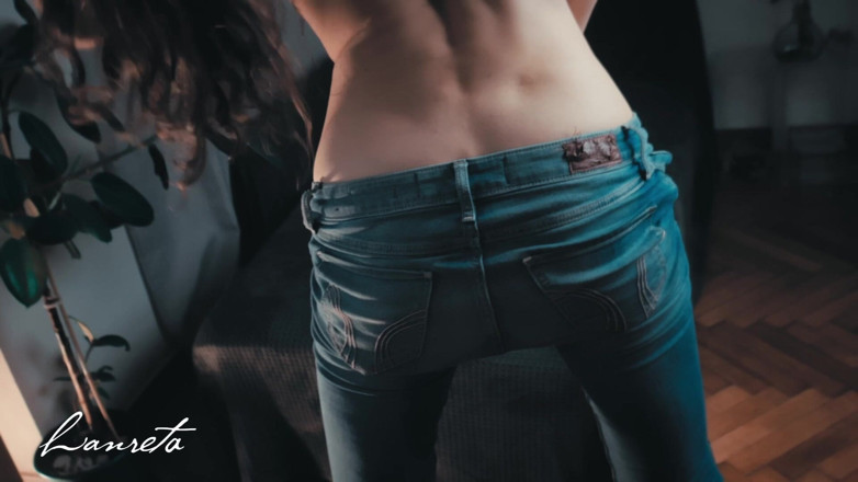 Lanreta: Wild Pussy Play with Jeans Destroying