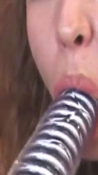 Chicas maduras cachondas goteando con los dedos coños mojados en fiesta salvaje